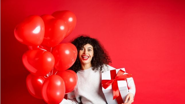 Ultimate Valentine&rsquo;s Day Rentals in UAE 2026 | Make It Unforgettable with RentAnythings