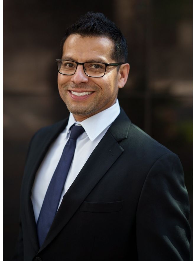 businessman-5791563_1280.jpg